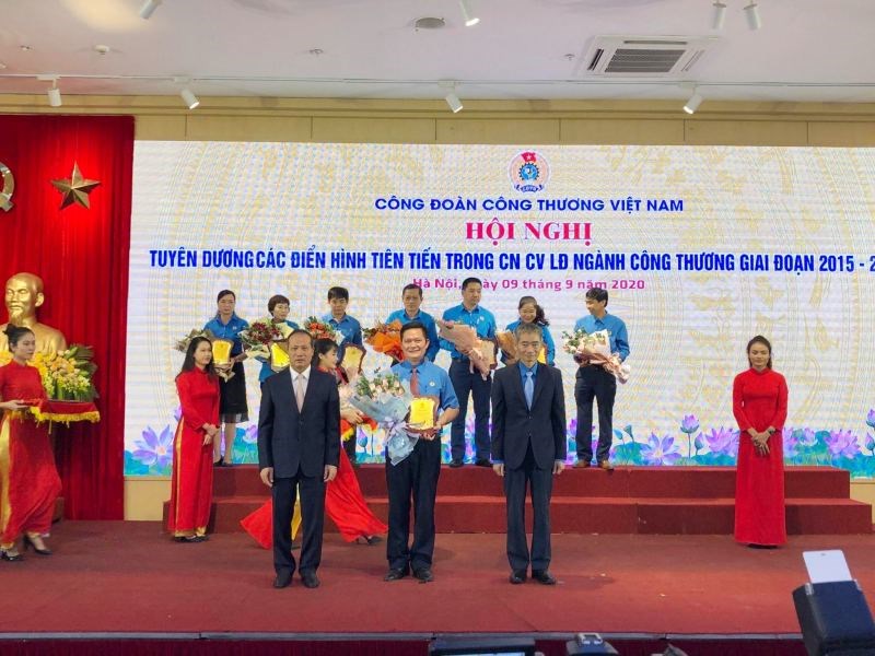 5namcdtc-vuong-duy-khanh---chu-tich-ct-uoc-tuyen-duong-ien-hinh-tien-tien-nganh-cong-thuong-giai-oan-2015-20202023-06-26102733
