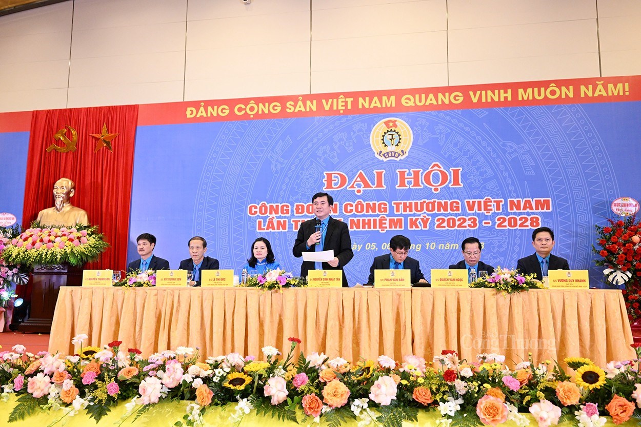 thu-truong-nguyen-sinh-nhat-tan-neu-5-van-de-trong-tam-cho-cong-doan-nganh-cong-thuong-20231006123044