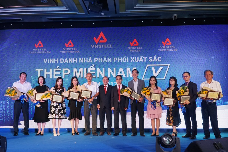 cua-long-tin---dau-an-tu-nhung-nguoi-lam-thep-bang-ca-trai-tim_687129a20df19