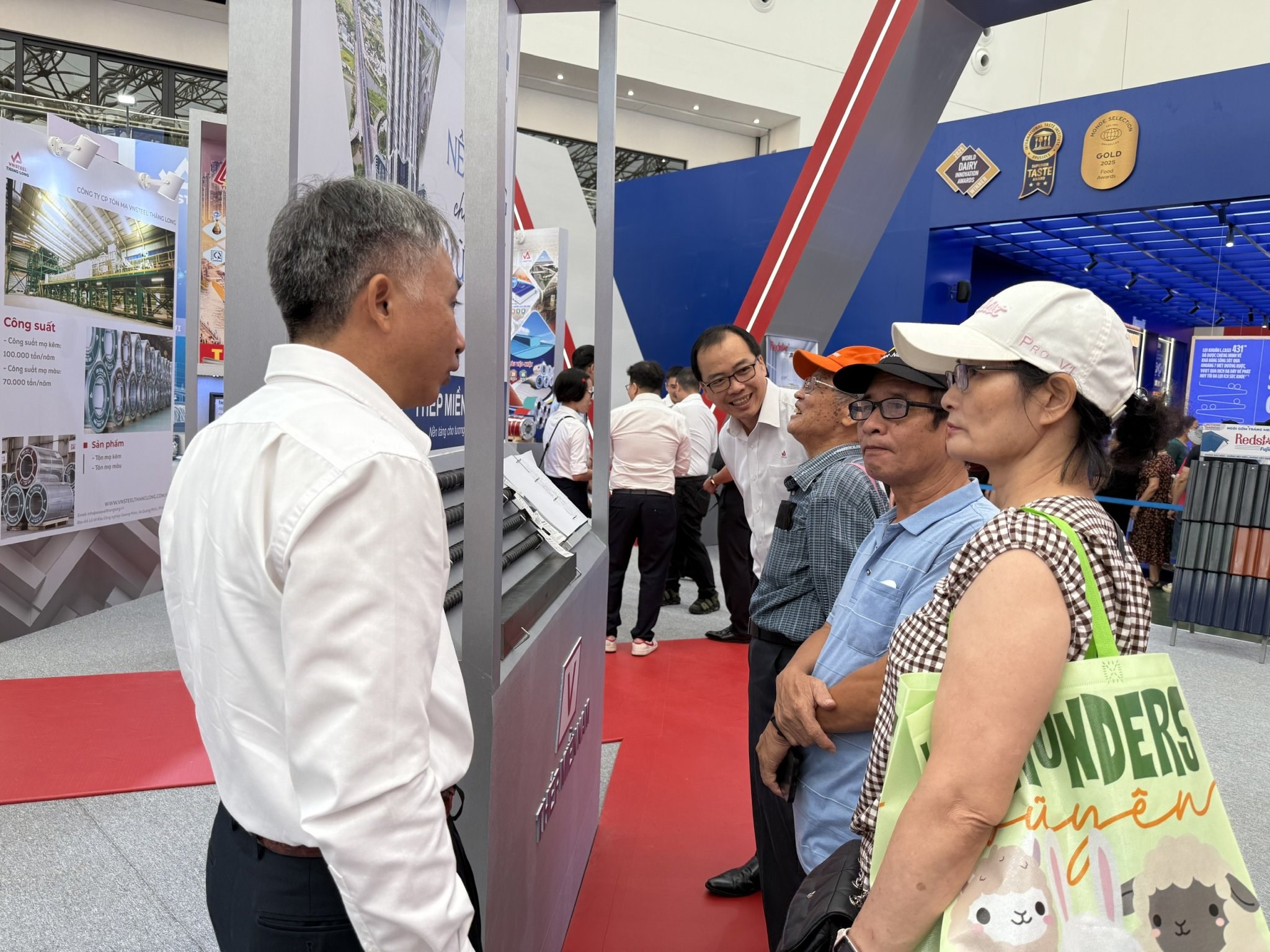 z6966798292444_0cf256722077d6f1c1530d4f8fcfd3ab