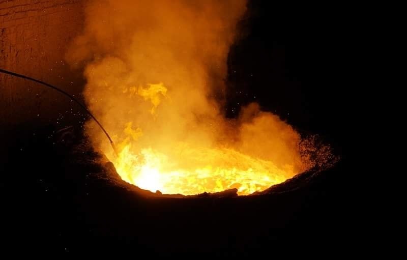 anh-1-lo-dien-ho-quang-cua-thep-mien-nam