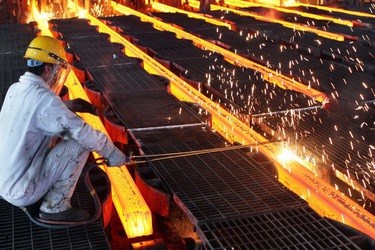 Triển vọng u ám của ngành thép khi giá quặng lên cao nhất 5 năm